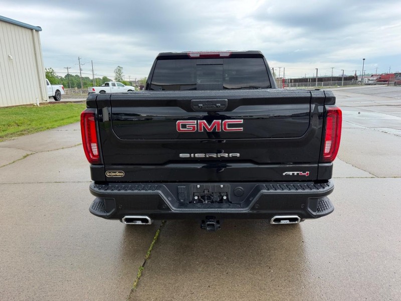 GMC Sierra 1500 Vehicle Full-screen Gallery Image 4