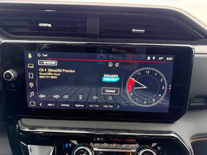 GMC Sierra 1500 Vehicle Full-screen Gallery Image 13