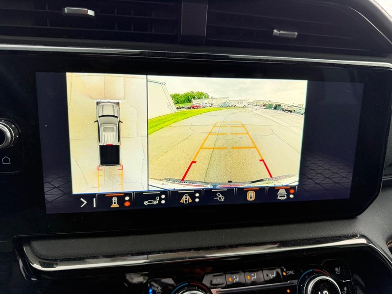 GMC Sierra 1500 Vehicle Full-screen Gallery Image 21