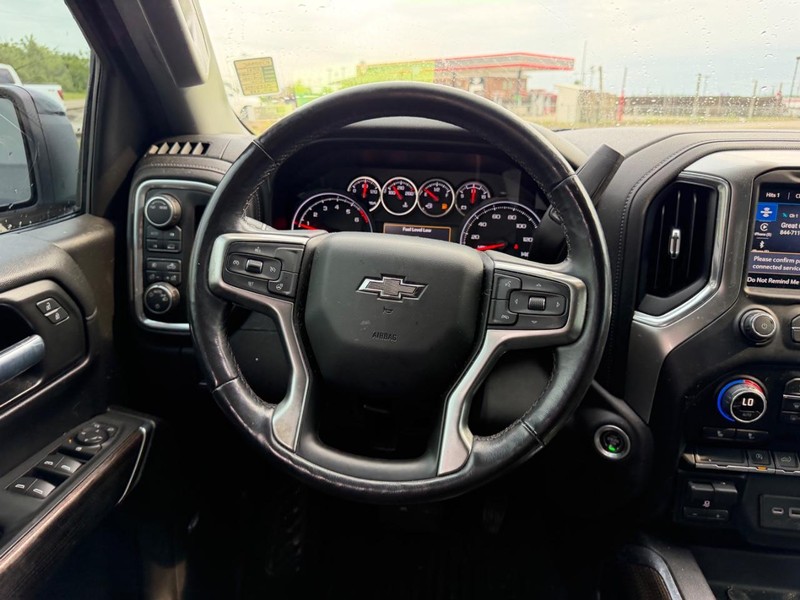 Chevrolet Silverado 1500 Vehicle Full-screen Gallery Image 9