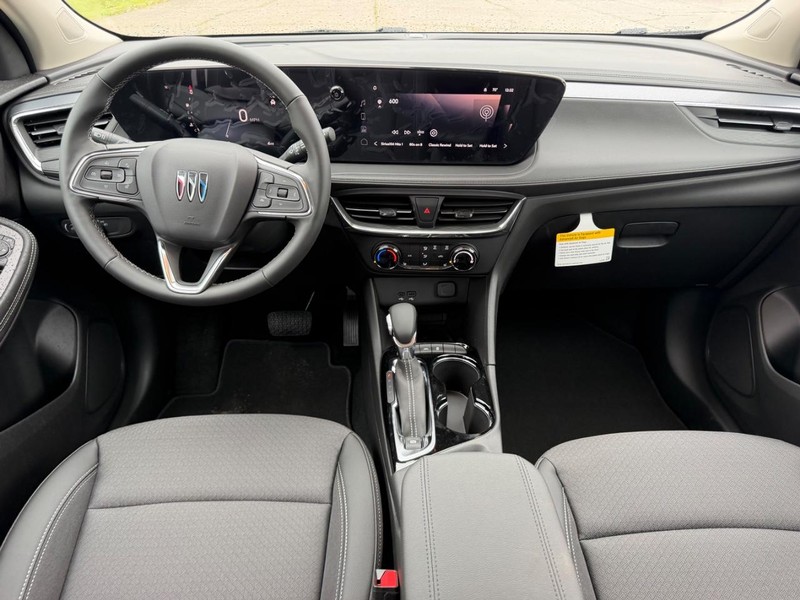 Buick Encore GX Vehicle Full-screen Gallery Image 8