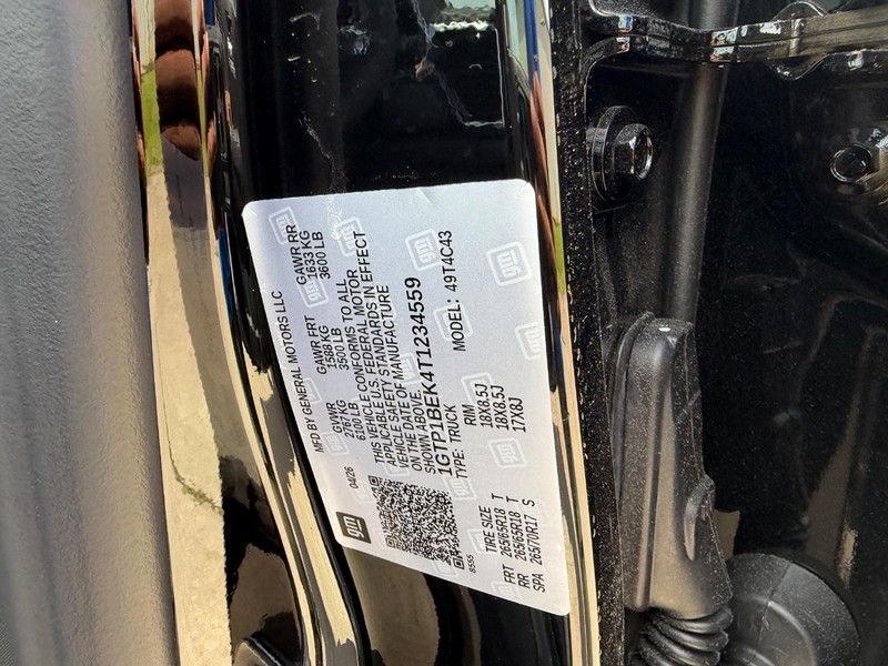 GMC Canyon Vehicle Full-screen Gallery Image 20