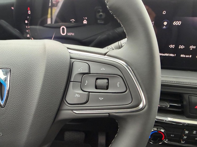 Buick Encore GX Vehicle Full-screen Gallery Image 11