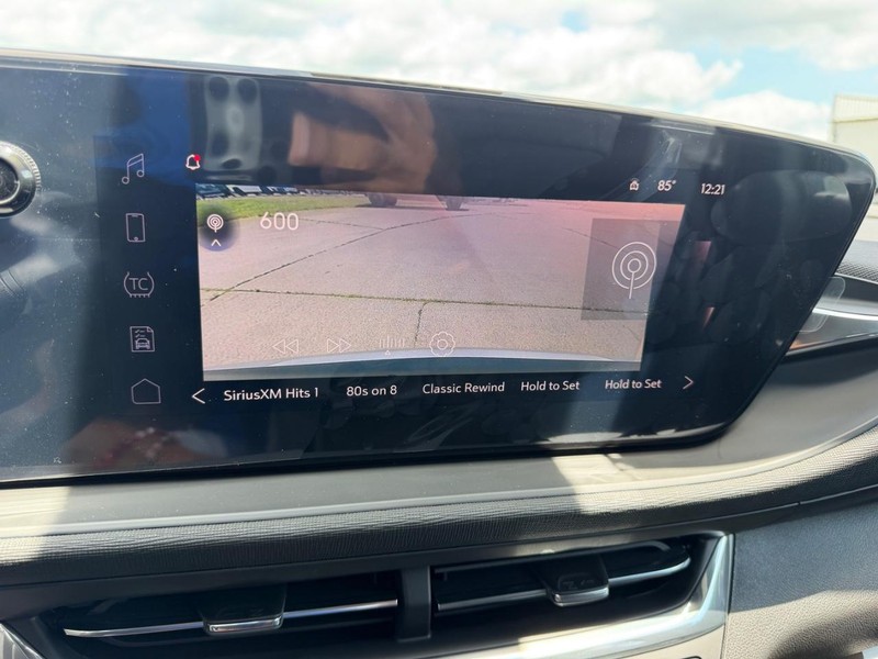 Buick Envista Vehicle Full-screen Gallery Image 19