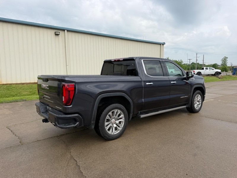 GMC Sierra 1500 Vehicle Full-screen Gallery Image 3