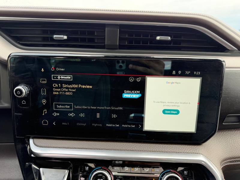 GMC Sierra 1500 Vehicle Full-screen Gallery Image 13