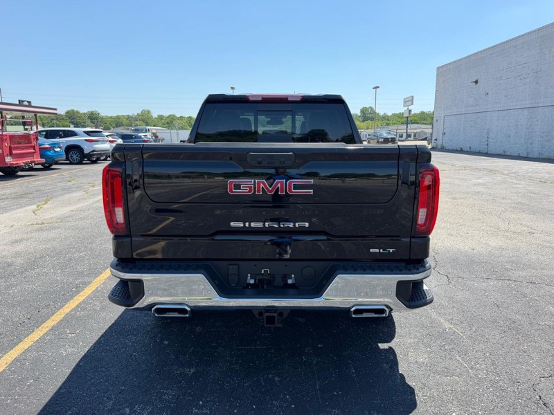 GMC Sierra 1500 Vehicle Full-screen Gallery Image 4