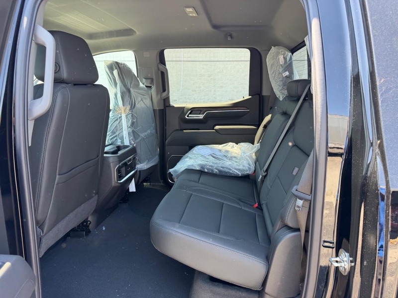GMC Sierra 1500 Vehicle Full-screen Gallery Image 7