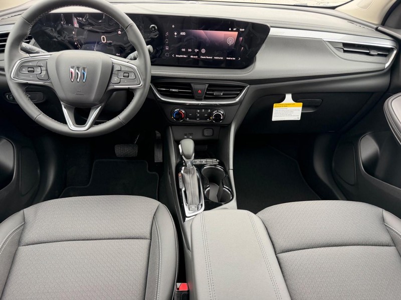 Buick Encore GX Vehicle Full-screen Gallery Image 8
