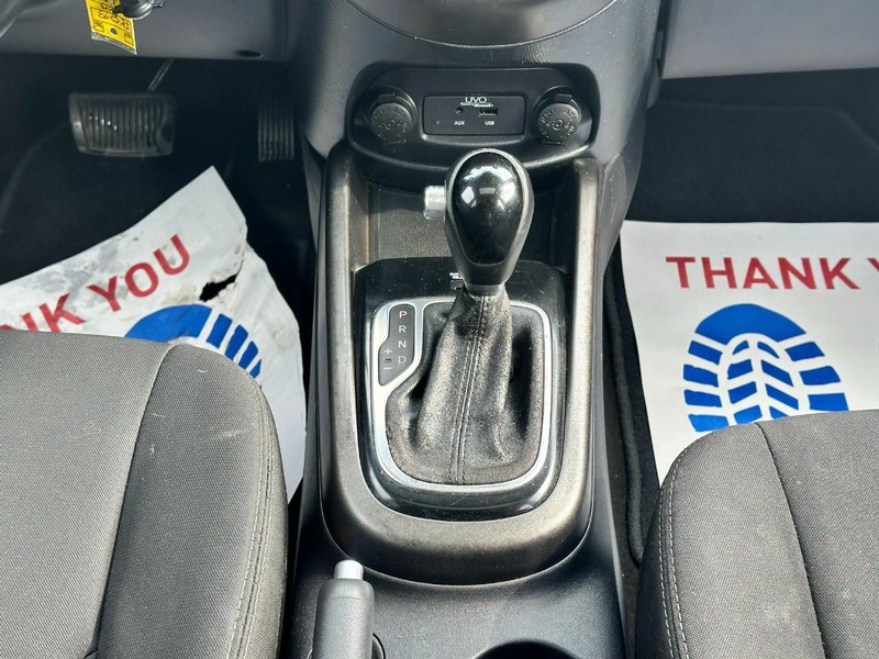 Kia Soul Vehicle Full-screen Gallery Image 15