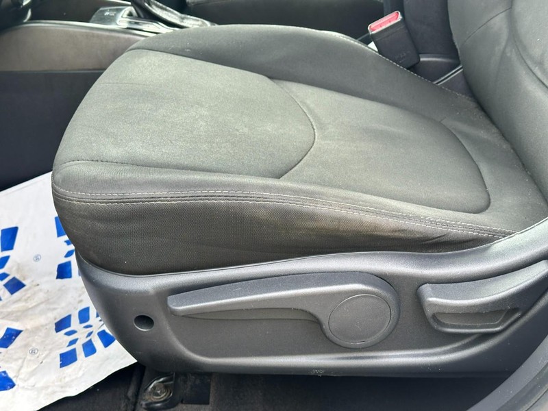 Kia Soul Vehicle Full-screen Gallery Image 18