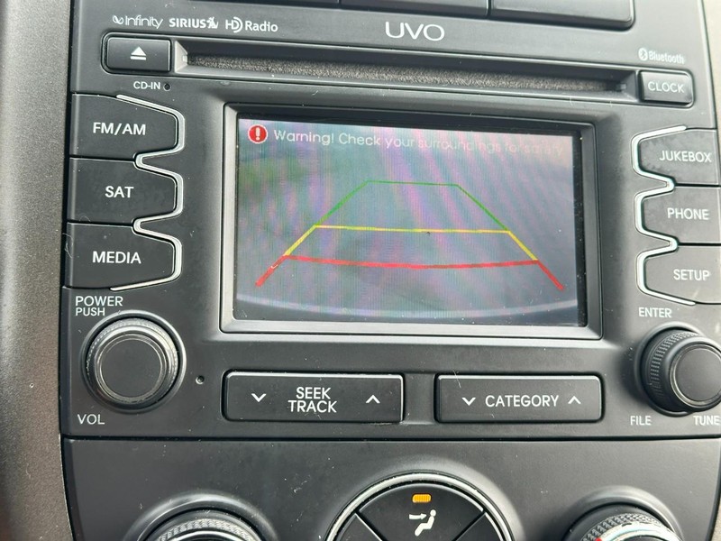 Kia Soul Vehicle Full-screen Gallery Image 22