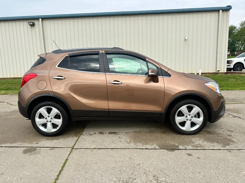 Buick Encore Vehicle Full-screen Gallery Image 2