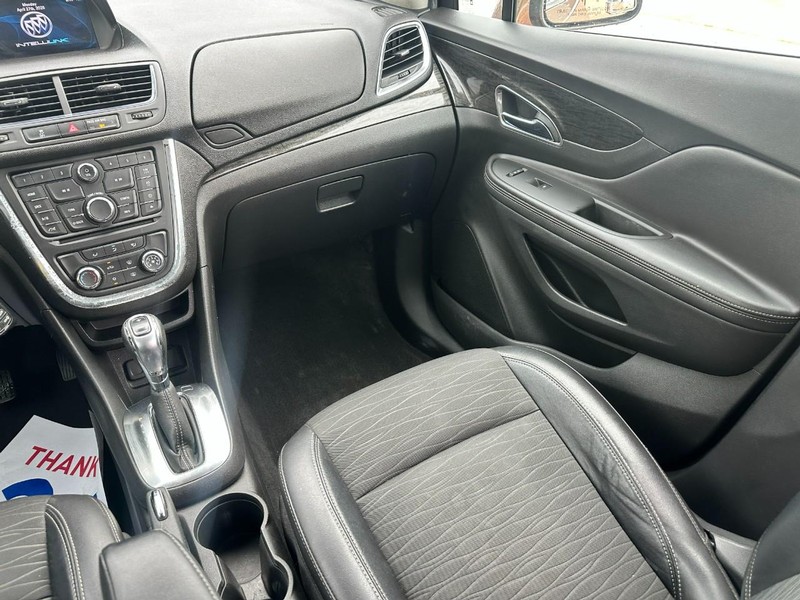 Buick Encore Vehicle Full-screen Gallery Image 14