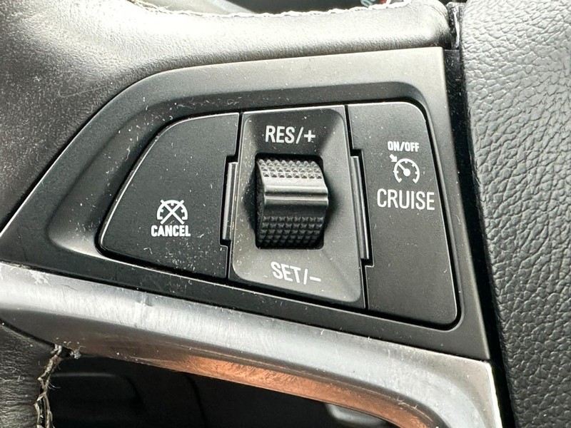 Buick Encore Vehicle Full-screen Gallery Image 17