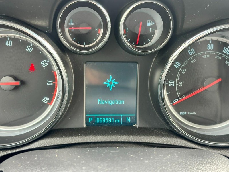 Buick Encore Vehicle Full-screen Gallery Image 19