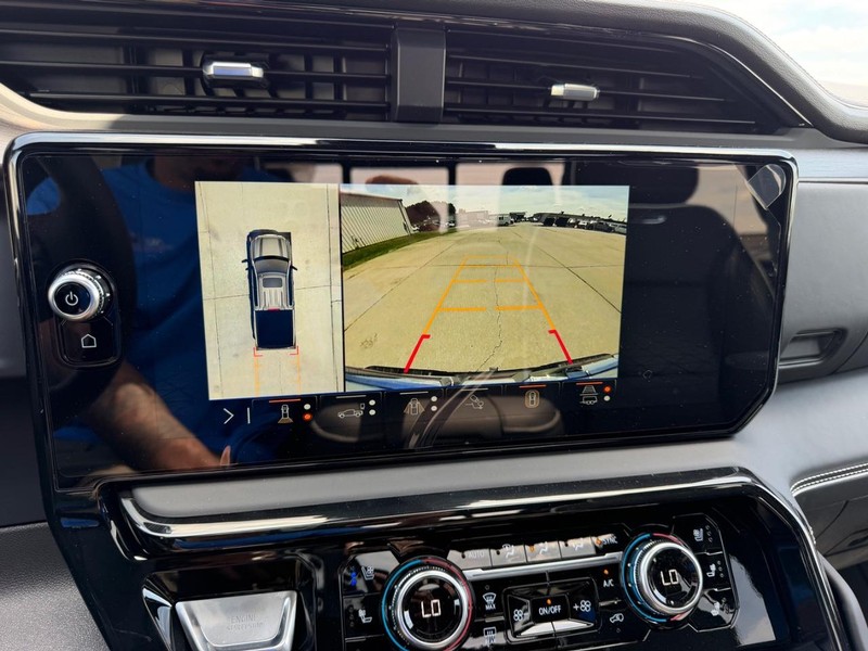 GMC Sierra 1500 Vehicle Full-screen Gallery Image 21