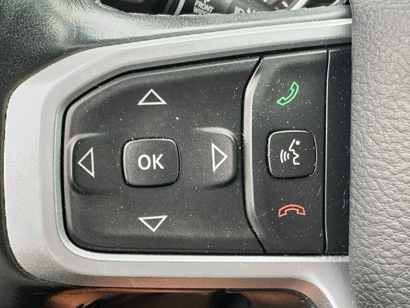 Ram 1500 Vehicle Full-screen Gallery Image 18