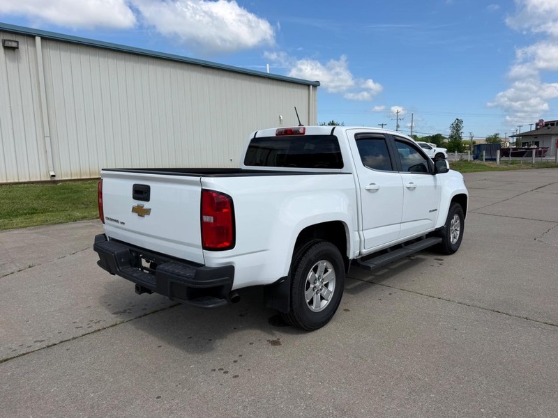 Chevrolet Colorado Vehicle Full-screen Gallery Image 3