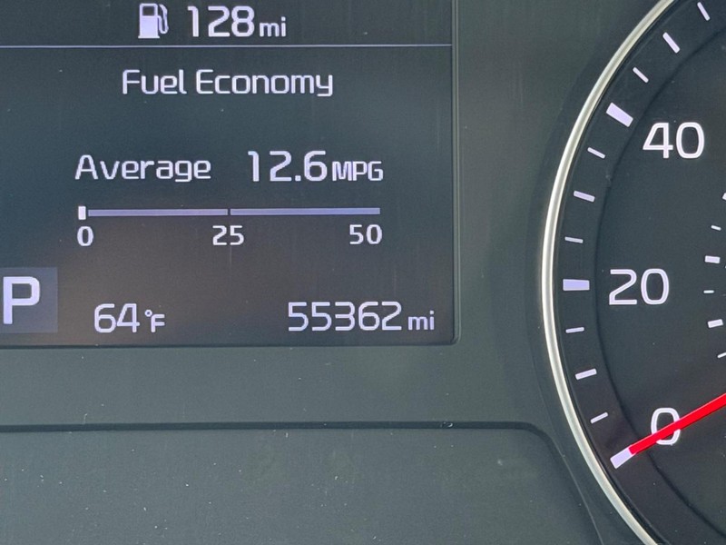 Kia Forte Vehicle Full-screen Gallery Image 17