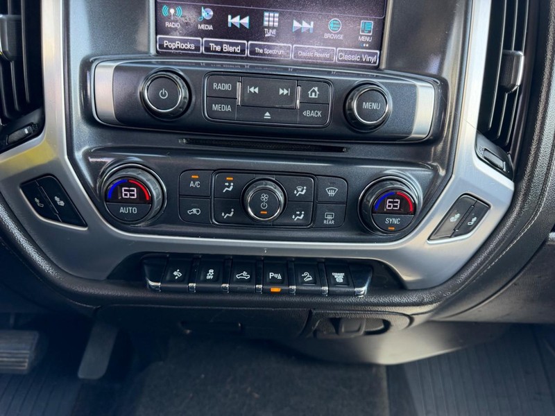 GMC Sierra 2500HD Vehicle Full-screen Gallery Image 13