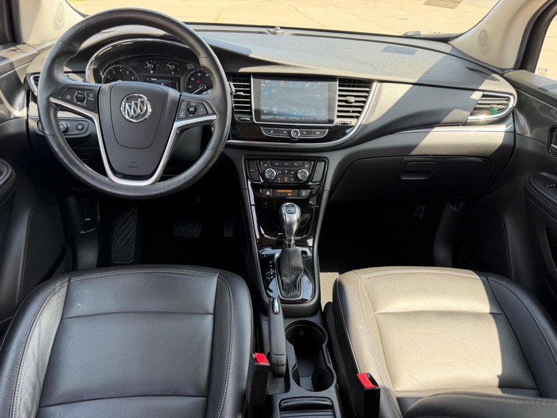 Buick Encore Vehicle Full-screen Gallery Image 8