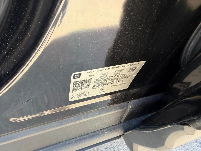 Chevrolet Equinox Vehicle Full-screen Gallery Image 21