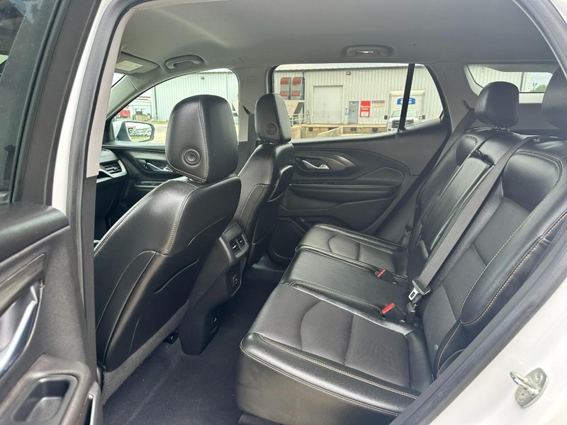 GMC Terrain Vehicle Full-screen Gallery Image 10