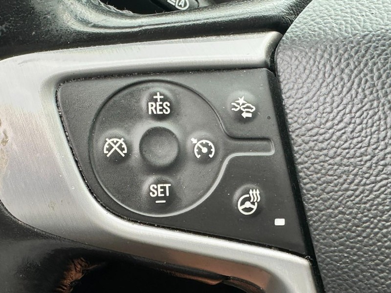 GMC Terrain Vehicle Full-screen Gallery Image 18