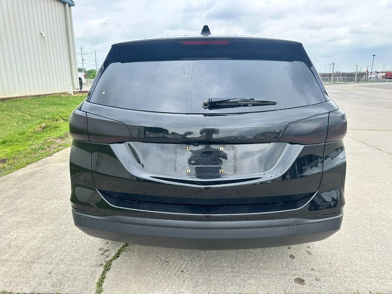 Chevrolet Equinox Vehicle Full-screen Gallery Image 4