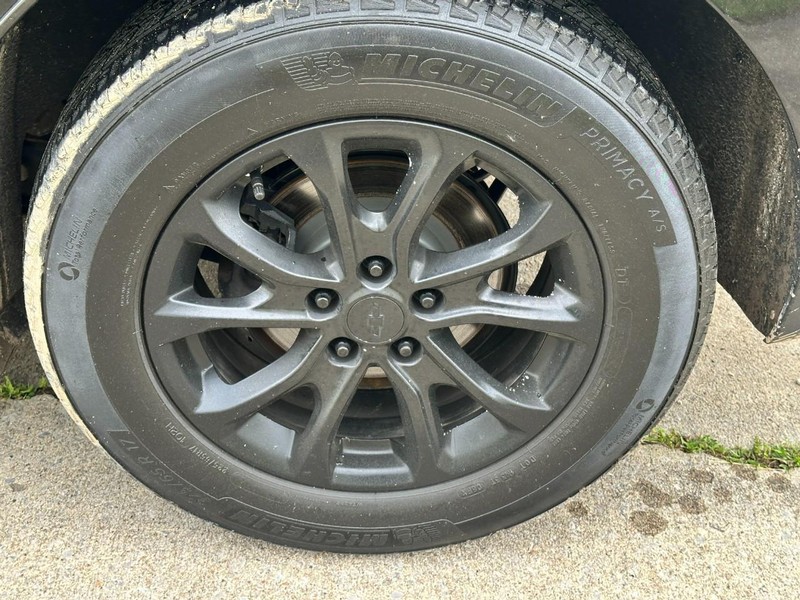 Chevrolet Equinox Vehicle Full-screen Gallery Image 7