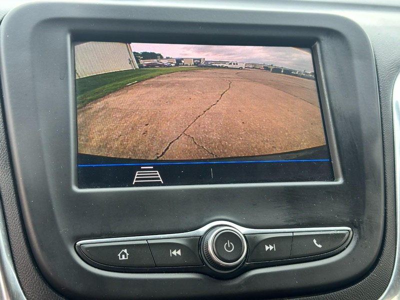 Chevrolet Equinox Vehicle Full-screen Gallery Image 20