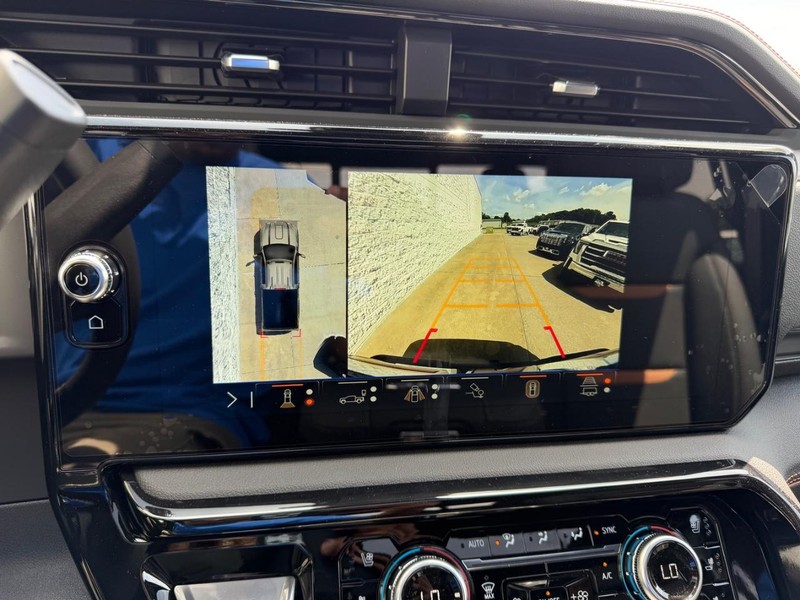 GMC Sierra 2500HD Vehicle Full-screen Gallery Image 20