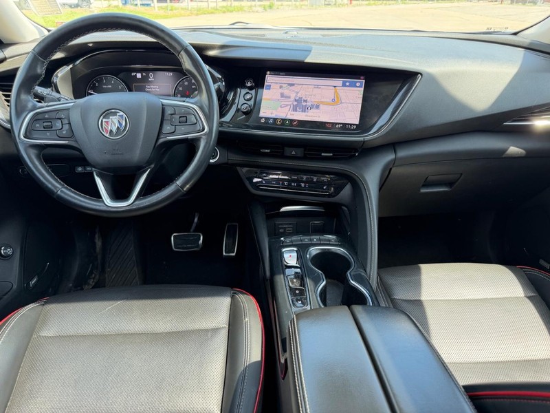 Buick Envision Vehicle Full-screen Gallery Image 10