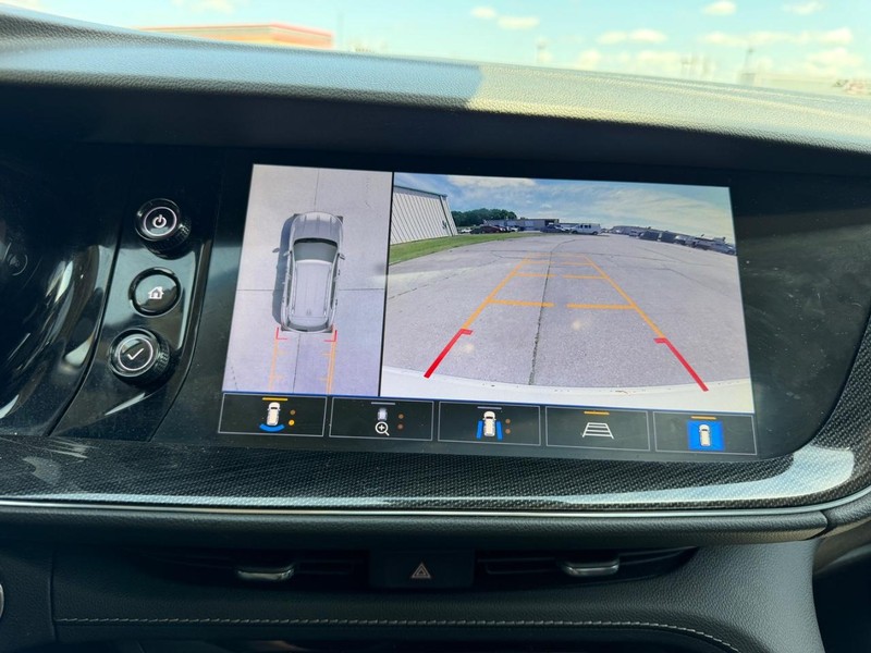 Buick Envision Vehicle Full-screen Gallery Image 22