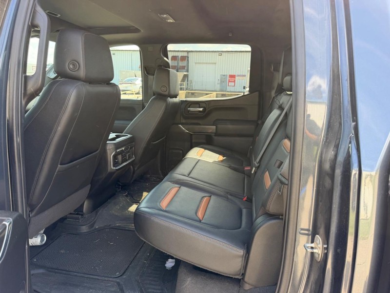 GMC Sierra 1500 Vehicle Full-screen Gallery Image 7