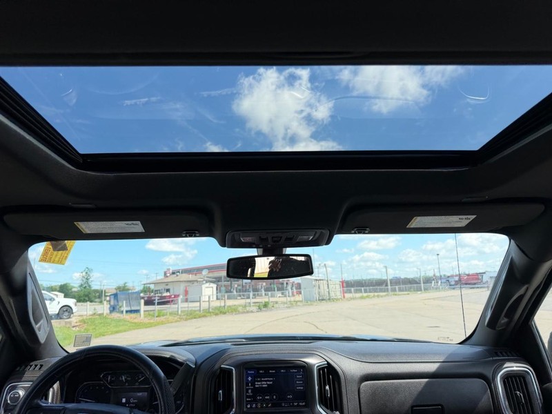 GMC Sierra 1500 Vehicle Full-screen Gallery Image 8