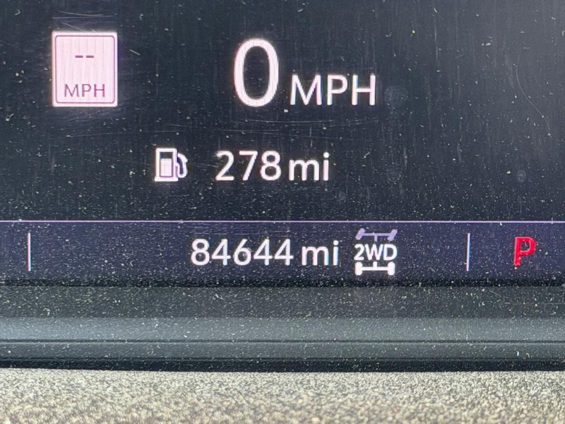 GMC Sierra 1500 Vehicle Full-screen Gallery Image 18