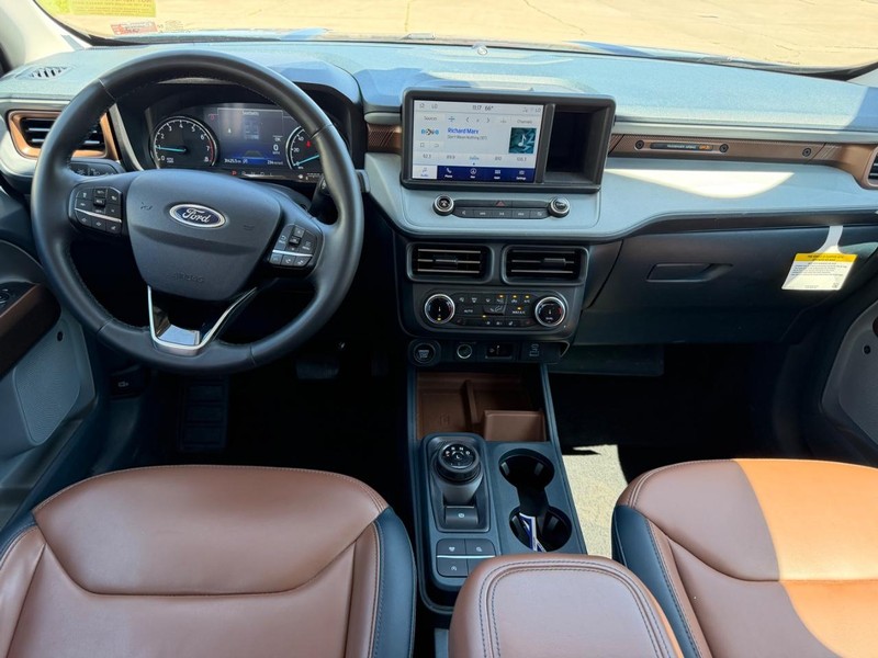 Ford Maverick Vehicle Full-screen Gallery Image 8