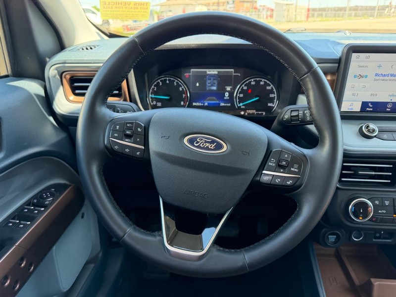 Ford Maverick Vehicle Full-screen Gallery Image 9