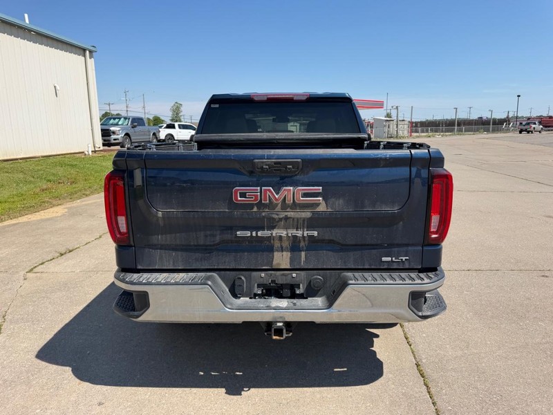 GMC Sierra 1500 Vehicle Full-screen Gallery Image 4