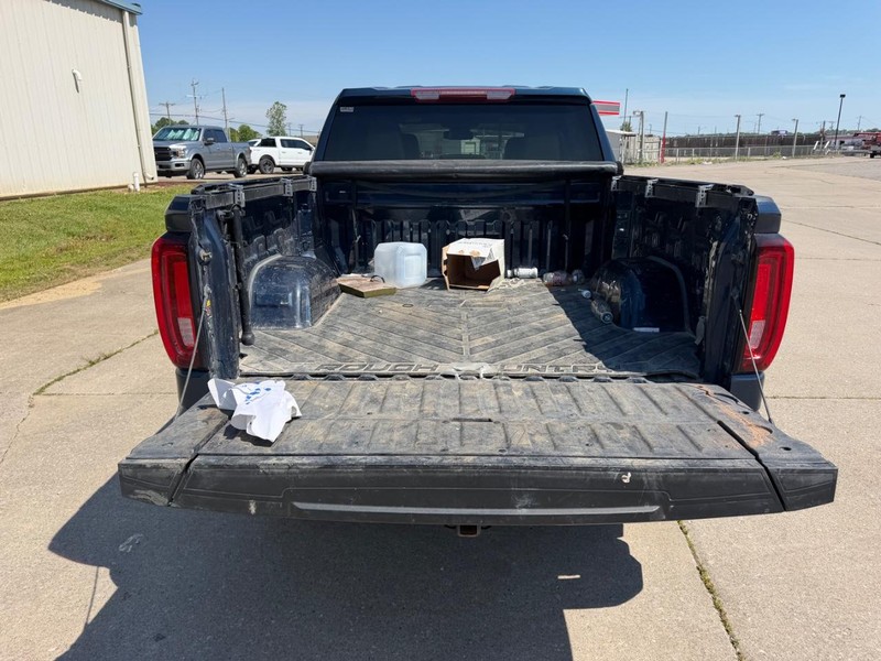 GMC Sierra 1500 Vehicle Full-screen Gallery Image 5