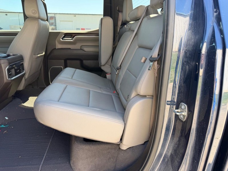 GMC Sierra 1500 Vehicle Full-screen Gallery Image 7