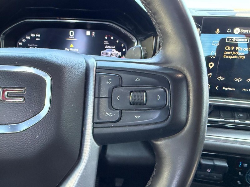 GMC Sierra 1500 Vehicle Full-screen Gallery Image 11