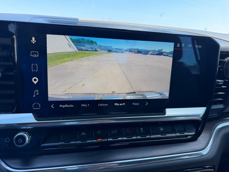 GMC Sierra 1500 Vehicle Full-screen Gallery Image 20