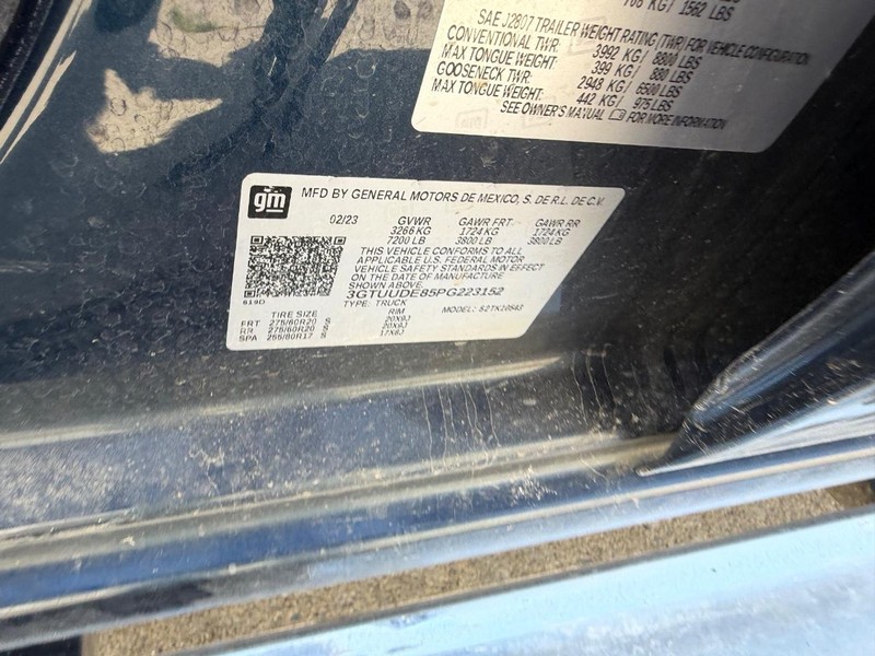 GMC Sierra 1500 Vehicle Full-screen Gallery Image 21