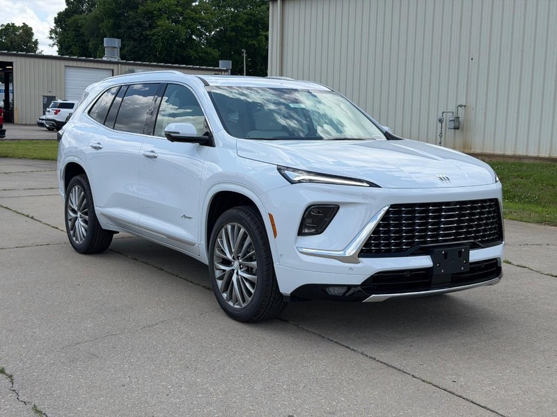 2026 Buick Enclave Avenir AWD's photo