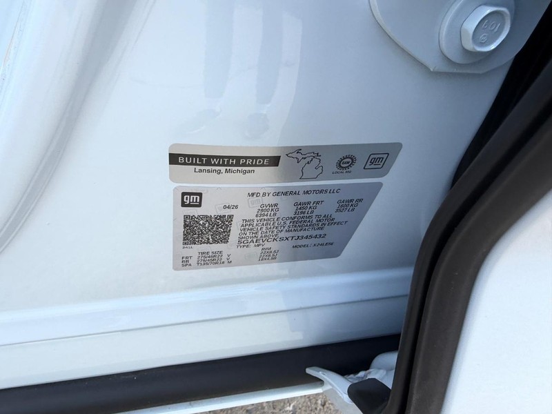 Buick Enclave Vehicle Full-screen Gallery Image 24