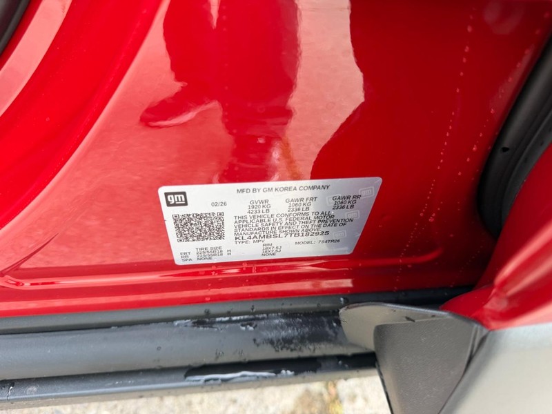 Buick Encore GX Vehicle Full-screen Gallery Image 20