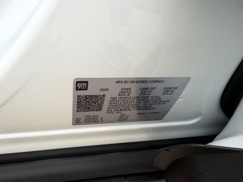Buick Encore GX Vehicle Full-screen Gallery Image 20